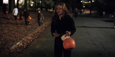 Stranger_Things_S02E02_mp44879.jpg