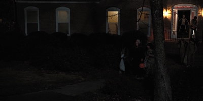 Stranger_Things_S02E02_mp45095.jpg