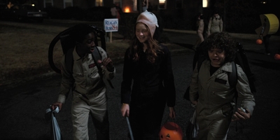 Stranger_Things_S02E02_mp45116.jpg