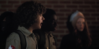 Stranger_Things_S02E02_mp45243.jpg