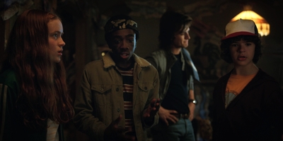 Stranger_Things_S02E09_mp41018.jpg
