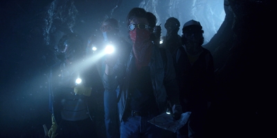 Stranger_Things_S02E09_mp41864.jpg