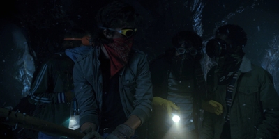 Stranger_Things_S02E09_mp42324.jpg