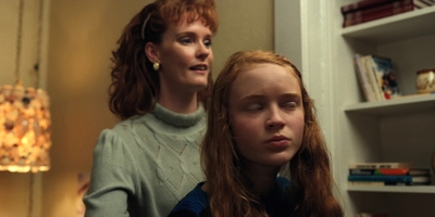 Stranger_Things_S02E09_mp42882.jpg