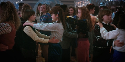 Stranger_Things_S02E09_mp43104.jpg