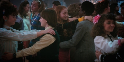 Stranger_Things_S02E09_mp43109.jpg