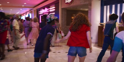 Stranger_Things_S03E01_mp44178.jpg