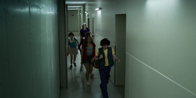 Stranger_Things_S03E01_mp44199.jpg
