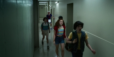 Stranger_Things_S03E01_mp44200.jpg