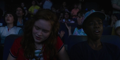 Stranger_Things_S03E01_mp44263.jpg