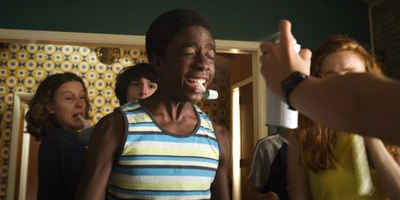 Stranger_Things_S03E01_mp44653.jpg