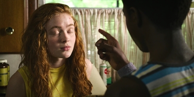 Stranger_Things_S03E01_mp45031.jpg
