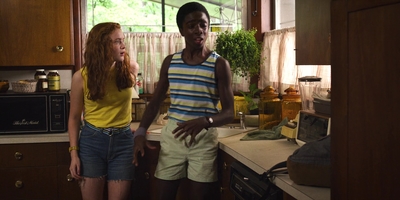 Stranger_Things_S03E01_mp45103.jpg
