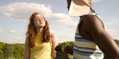 Stranger_Things_S03E01_mp45625.jpg