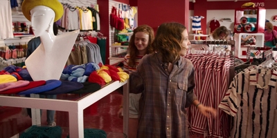 Stranger_Things_S03E02_mp48103.jpg