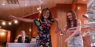 Stranger_Things_S03E02_mp48605.jpg