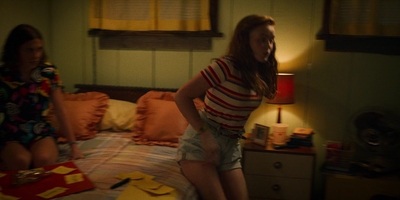 Stranger_Things_S03E03_mp40276.jpg