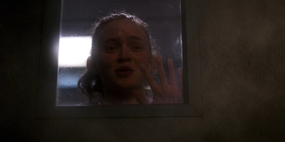 Stranger_Things_S03E04_mp45563.jpg