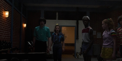 Stranger_Things_S03E04_mp45796.jpg