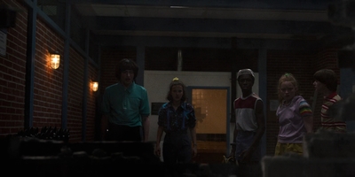 Stranger_Things_S03E04_mp45798.jpg