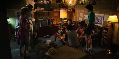Stranger_Things_S03E05_mp47244.jpg