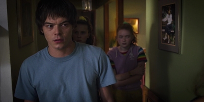 Stranger_Things_S03E05_mp47730.jpg