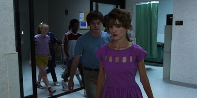 Stranger_Things_S03E05_mp48358.jpg