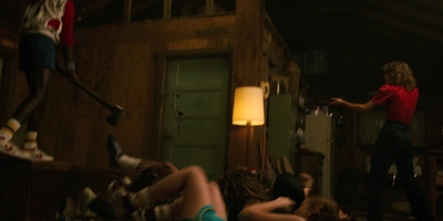 Stranger_Things_S03E07_mp44236.jpg