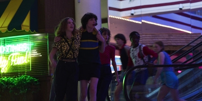 Stranger_Things_S03E07_mp46512.jpg