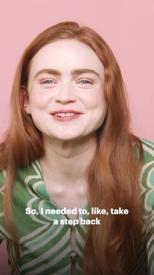 2022-06_-_Glamour_UK_BTS_video_2_mp40453.jpg
