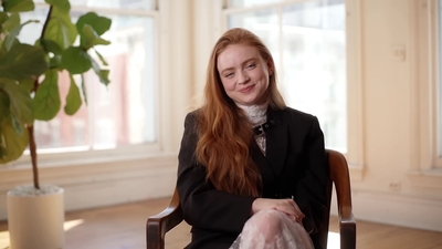 2022-07-11_-_Coveteur_-_Sadie_Sink_Shares_Her_Favorite_Pieces_in_Her_Closet_mp43709.jpg