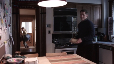 American_Odyssey_S01E09_mp46090.jpg