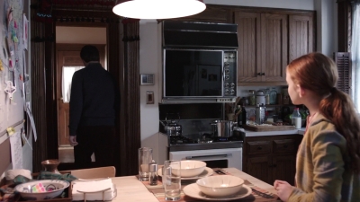 American_Odyssey_S01E09_mp46137.jpg