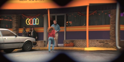 Stranger_Things_S02E01_mp41835.jpg
