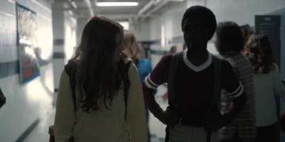 Stranger_Things_S02E03_mp46622.jpg