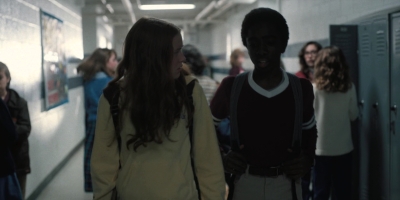 Stranger_Things_S02E03_mp46623.jpg
