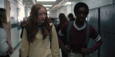 Stranger_Things_S02E03_mp46626.jpg