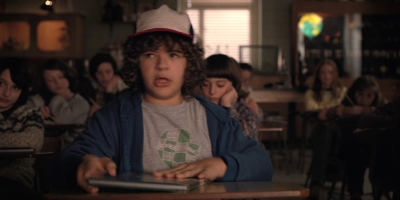 Stranger_Things_S02E03_mp46734.jpg
