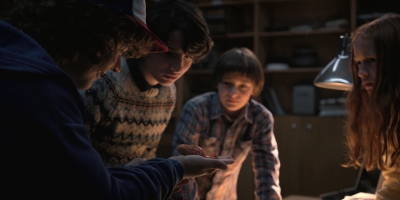 Stranger_Things_S02E03_mp47256.jpg