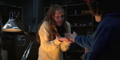 Stranger_Things_S02E03_mp47268.jpg