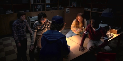 Stranger_Things_S02E03_mp47287.jpg