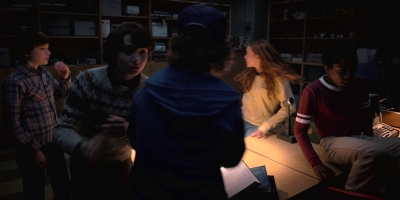 Stranger_Things_S02E03_mp47360.jpg