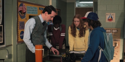 Stranger_Things_S02E03_mp48026.jpg