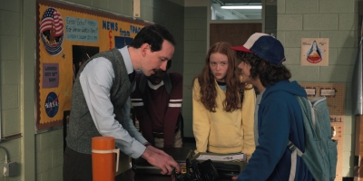 Stranger_Things_S02E03_mp48027.jpg
