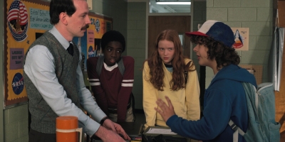 Stranger_Things_S02E03_mp48031.jpg