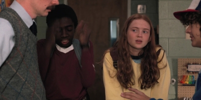 Stranger_Things_S02E03_mp48040.jpg