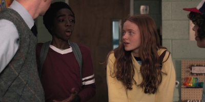 Stranger_Things_S02E03_mp48041.jpg