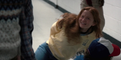 Stranger_Things_S02E03_mp48190.jpg