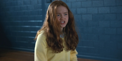 Stranger_Things_S02E03_mp48508.jpg