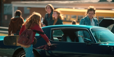 Stranger_Things_S02E04_mp45191.jpg